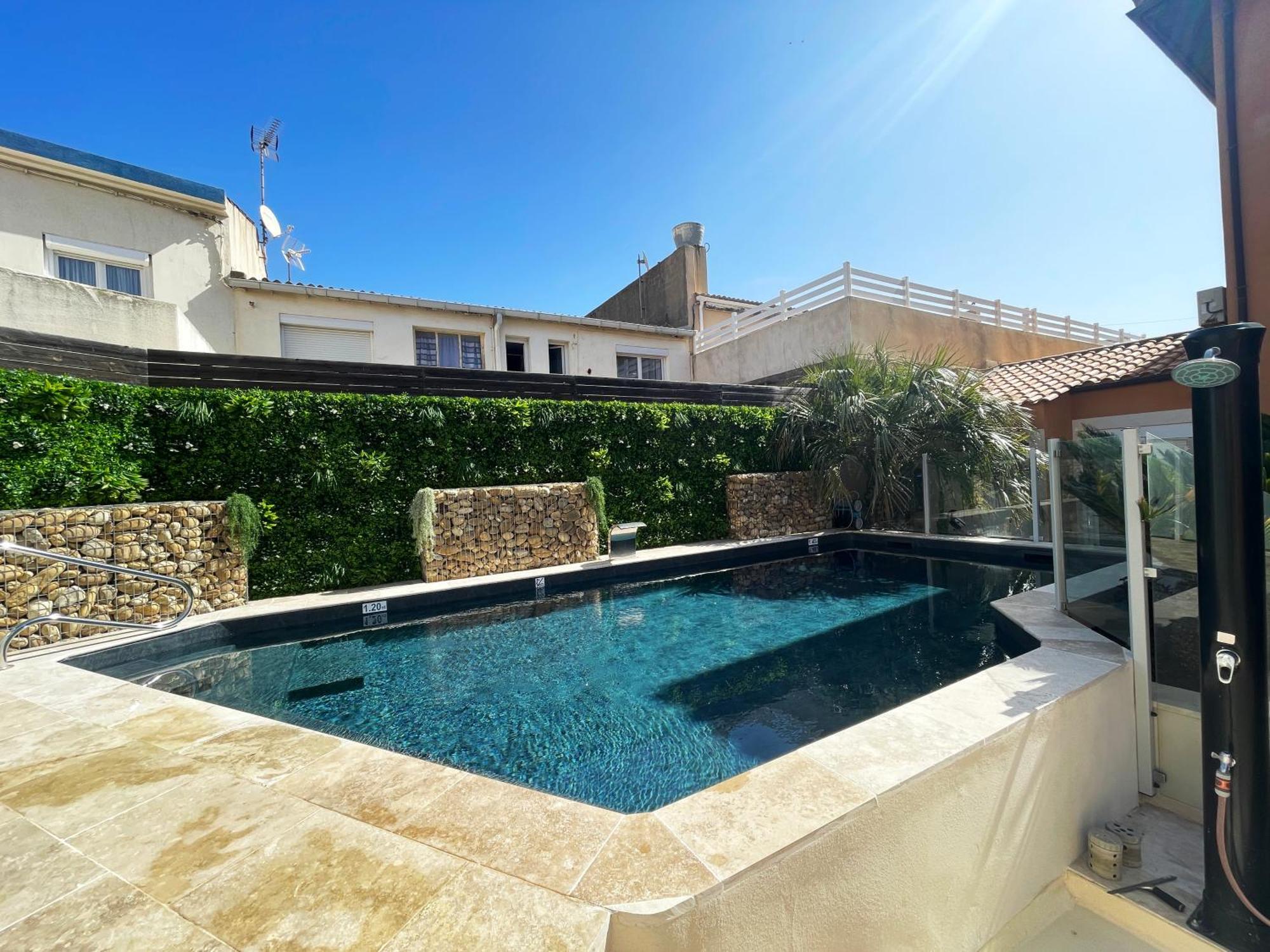 Logis Hotel De La Clape Narbonne-Plage Dış mekan fotoğraf
