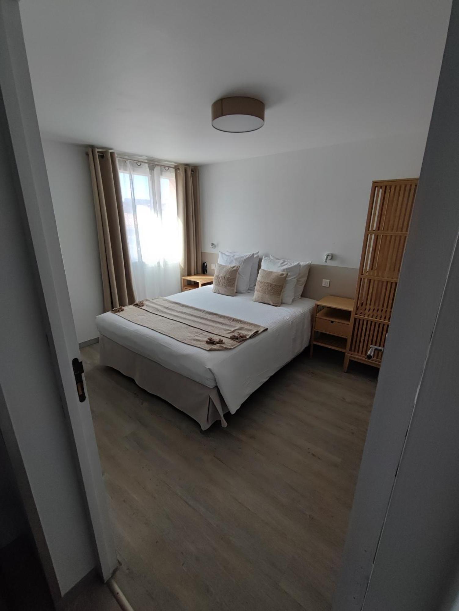Logis Hotel De La Clape Narbonne-Plage Dış mekan fotoğraf